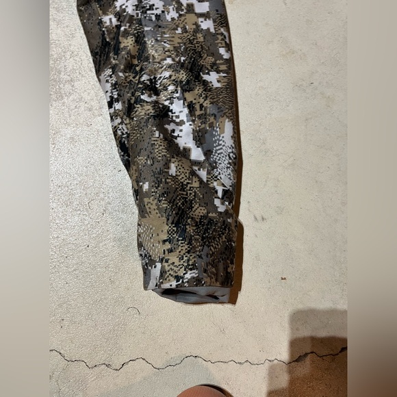 SITKA HUNTING SUIT - Picture 10 of 16